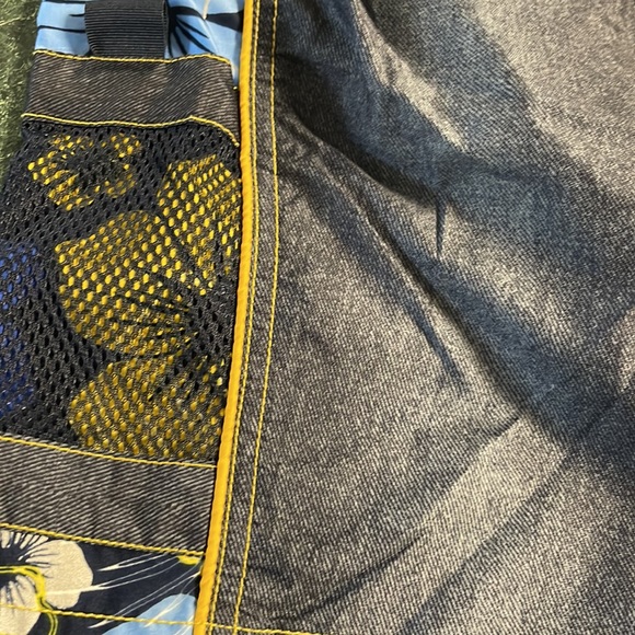 Body glove swim shorts with mesh pockets size 7 - Picture 5 of 5